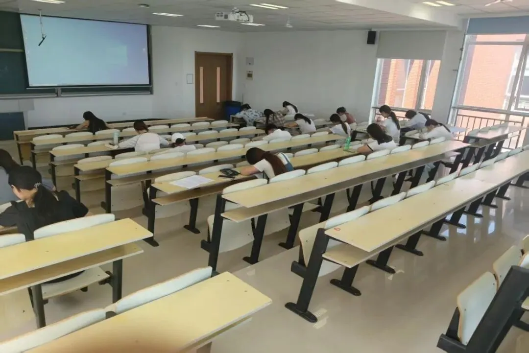 【学生会】以考代练 | 四六级模考积蓄实战力量-第17张图片-四季读书网 【学生会】以考代练 | 四六级模考积蓄实战力量-第17张图片-四季读书网