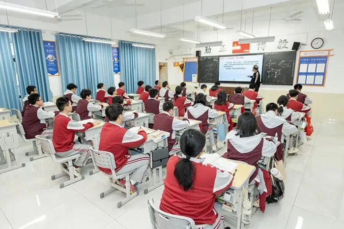 2026中考志愿填报指南-第114张图片-四季读书网 2026中考志愿填报指南-第114张图片-四季读书网