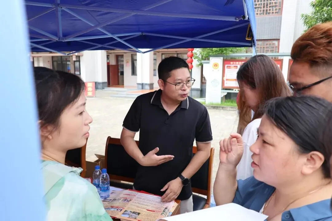 陆丰市2026中考志愿填报专场咨询会,在龙山中学圆满举办!-第13张图片-四季读书网