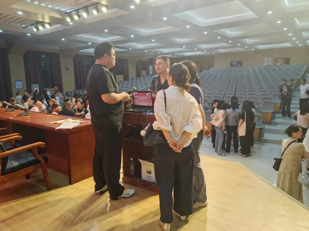 凝心聚力助追梦 携手同行迎中考——我校顺利召开九年级毕业班专题家长会-第23张图片-四季读书网