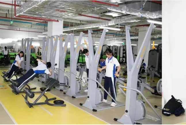 中考高中学校2026年招生简章-31:红岭中学-第31张图片-四季读书网