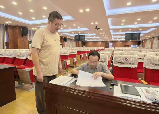 【学在澄迈·华迈考点演练】全真模拟迎高考 实战演练零差错——华东师范大学澄迈实验中学2026届高考仿真纪实-第29张图片-四季读书网 【学在澄迈·华迈考点演练】全真模拟迎高考 实战演练零差错——华东师范大学澄迈实验中学2026届高考仿真纪实-第29张图片-四季读书网