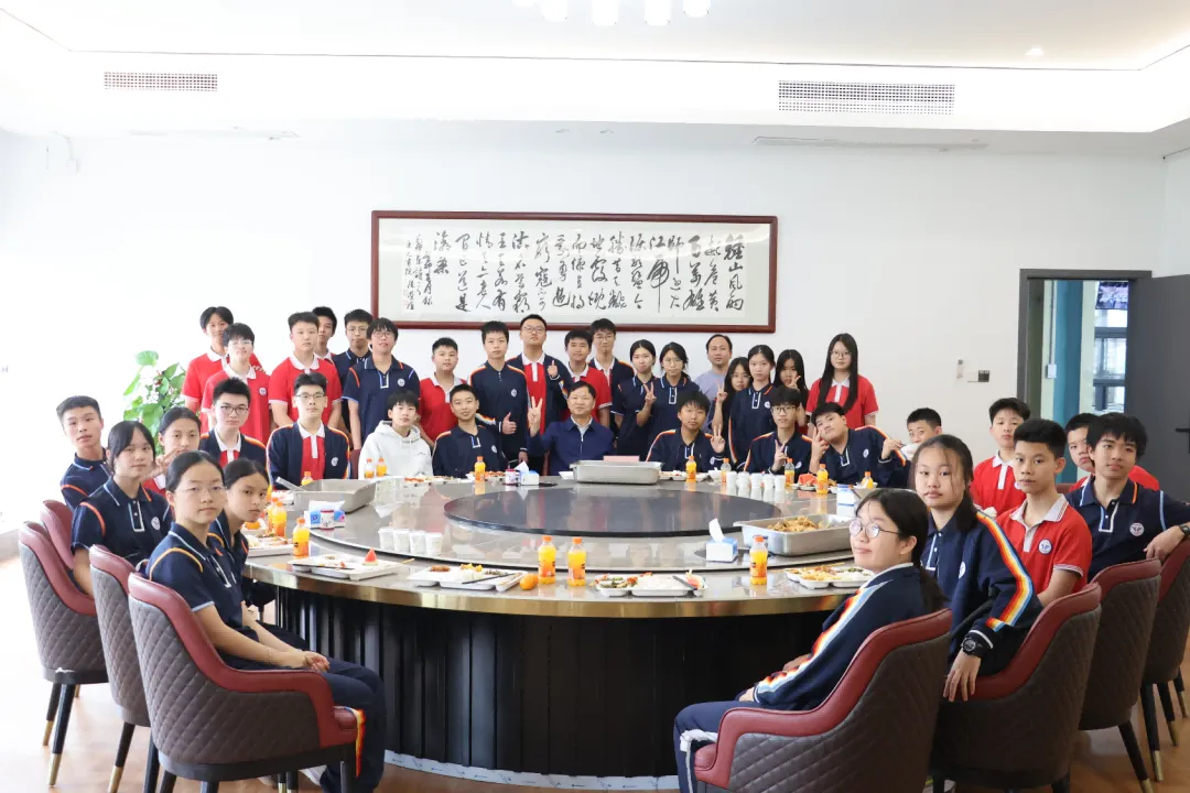 中考志愿填报倒计时3天!瀚华高中公费生名额别错过!-第69张图片-四季读书网 中考志愿填报倒计时3天!瀚华高中公费生名额别错过!-第69张图片-四季读书网
