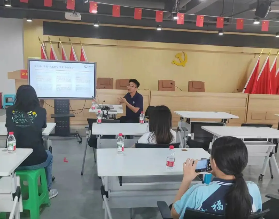 “中考体育·公益助航”活动在蜀都新邨社区圆满举行-第13张图片-四季读书网