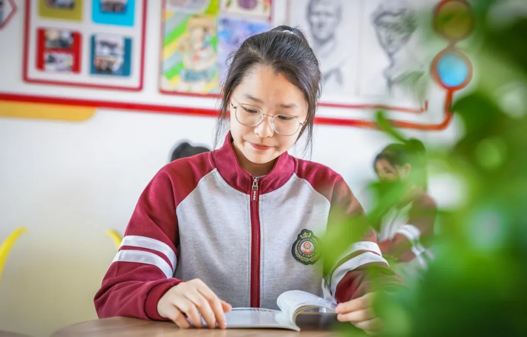中考成绩名列前茅!近两年高中上线率92%以上,这所学校新一年级、新初一访校活动报名中!-第5张图片-四季读书网