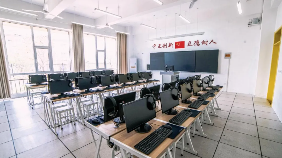 中考成绩名列前茅!近两年高中上线率92%以上,这所学校新一年级、新初一访校活动报名中!-第16张图片-四季读书网