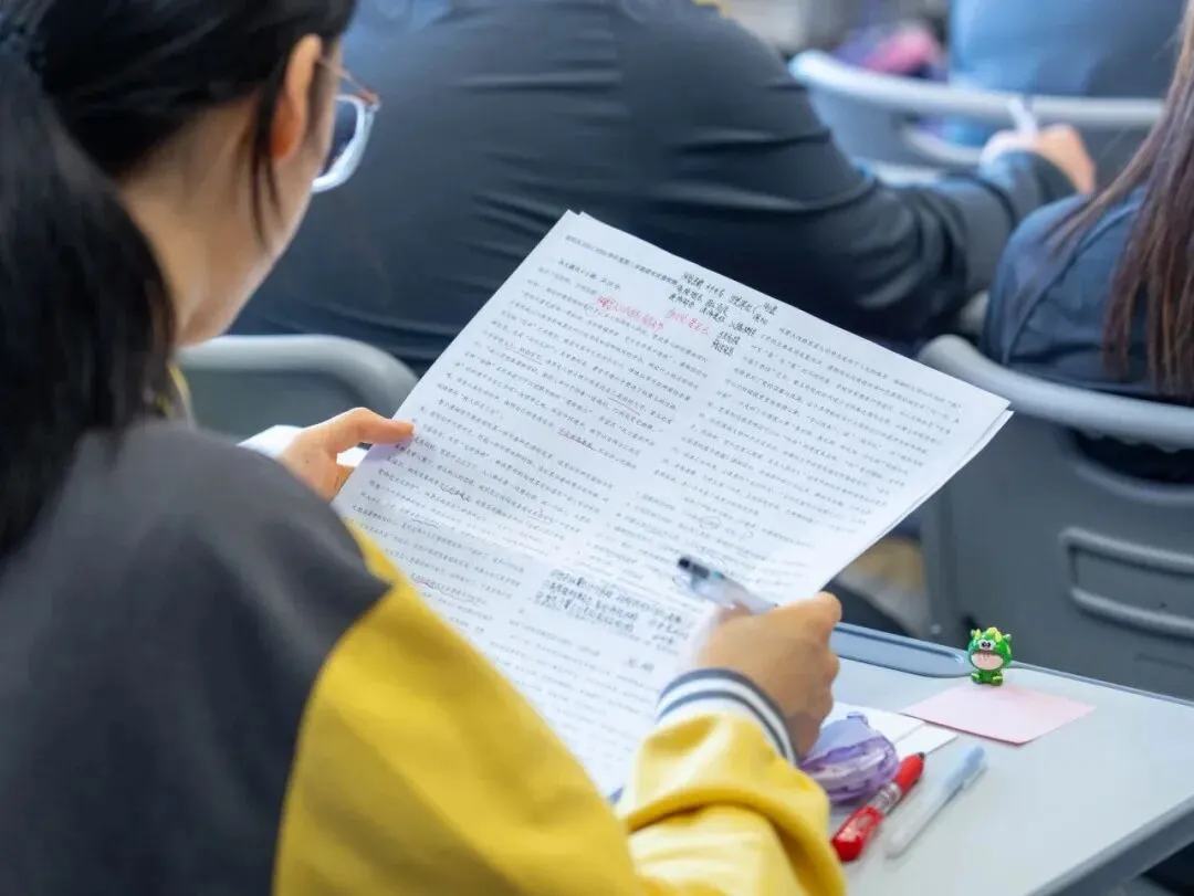 北京中考倒计时:一位过来人家长说,让孩子知道“家里有退路”,反而考得更好-第3张图片-四季读书网 北京中考倒计时:一位过来人家长说,让孩子知道“家里有退路”,反而考得更好-第3张图片-四季读书网