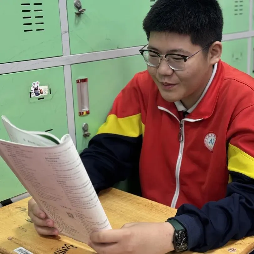 中考倒计时——二十帧校园瞬间,皆是初三逐梦荣光-第23张图片-四季读书网 中考倒计时——二十帧校园瞬间,皆是初三逐梦荣光-第23张图片-四季读书网