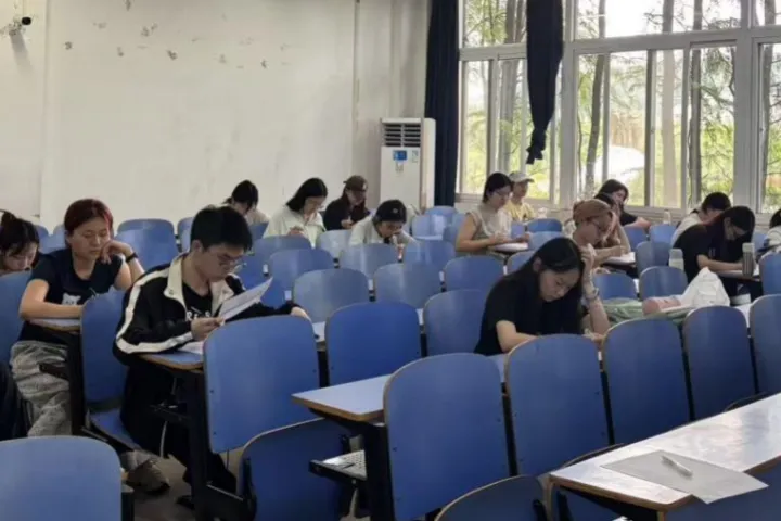 【精彩回顾】专四模拟考圆满结束-第6张图片-四季读书网