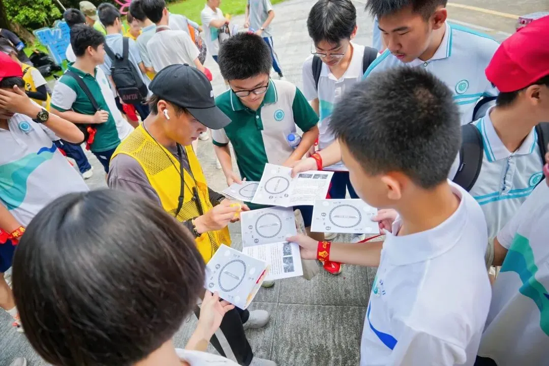 昂首勇攀高峰 聚力问鼎中考|初三年级研学活动-第12张图片-四季读书网