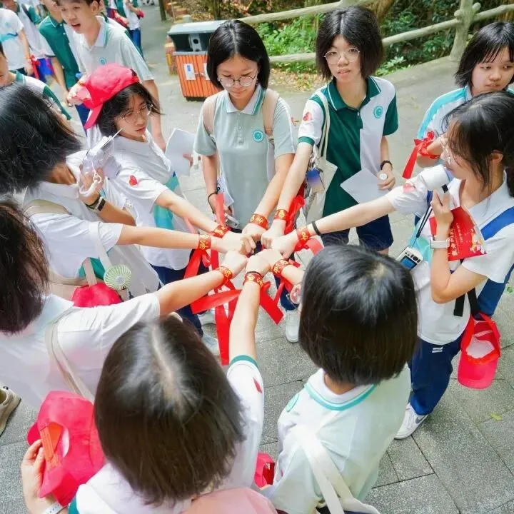 昂首勇攀高峰 聚力问鼎中考|初三年级研学活动-第15张图片-四季读书网