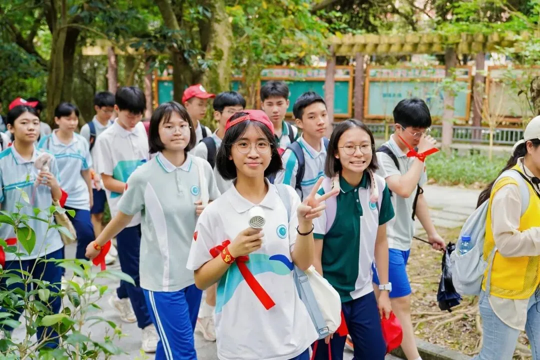 昂首勇攀高峰 聚力问鼎中考|初三年级研学活动-第18张图片-四季读书网