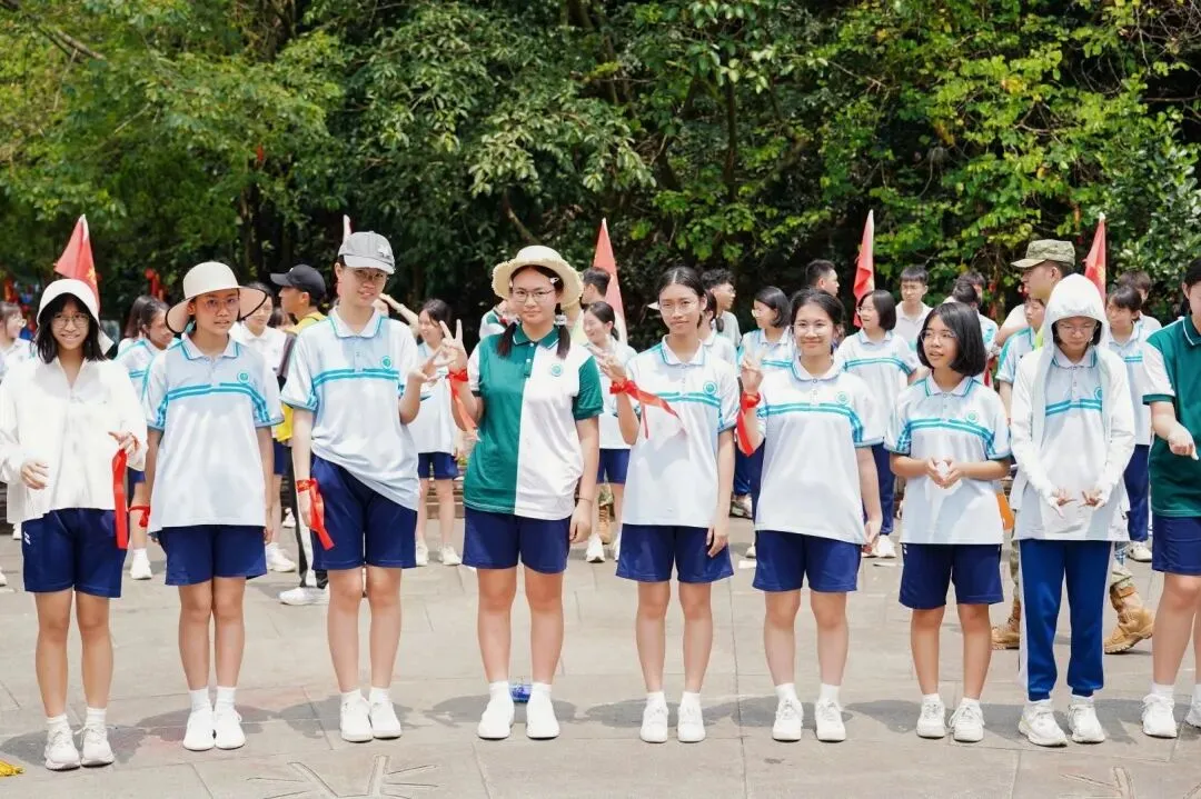 昂首勇攀高峰 聚力问鼎中考|初三年级研学活动-第28张图片-四季读书网