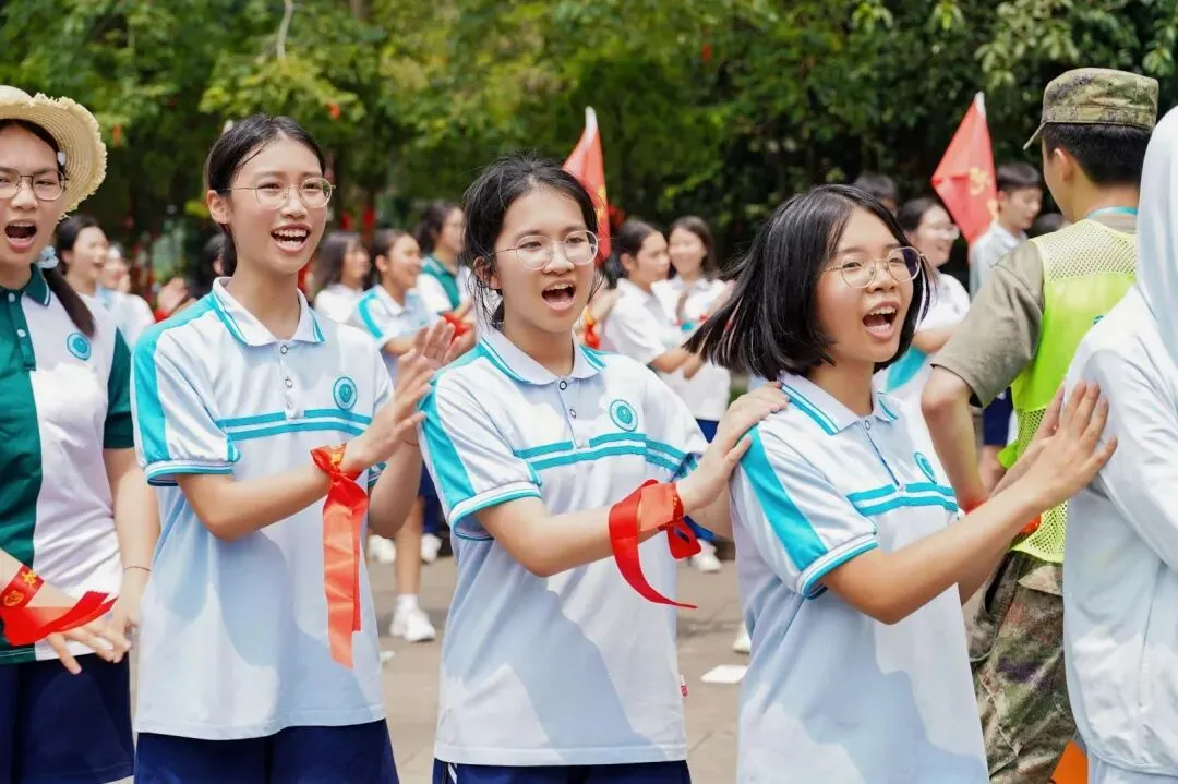 昂首勇攀高峰 聚力问鼎中考|初三年级研学活动-第32张图片-四季读书网