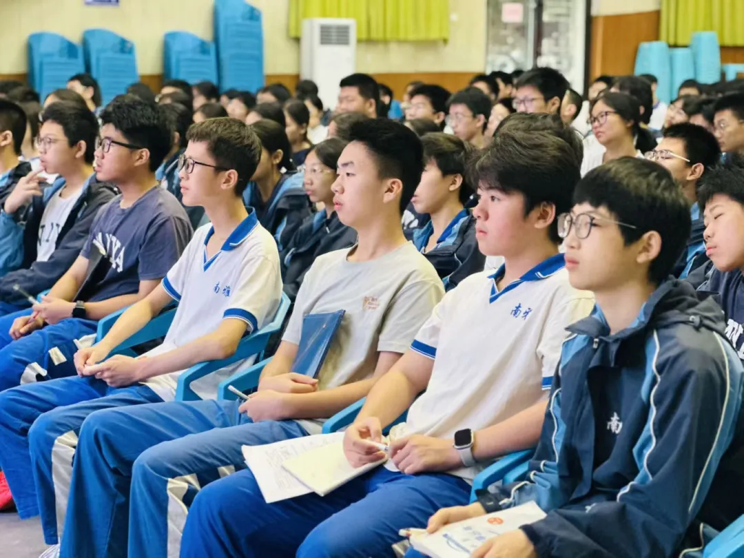 精准把脉明方向 聚力冲刺战中考 | 我校举行中考全学科专项串讲-第9张图片-四季读书网