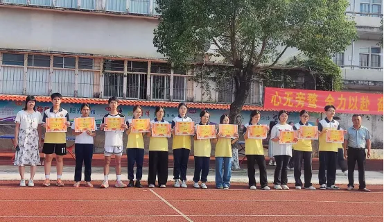 以赛促学强基础 精研中考明方向——我校化学教研组开展系列教研展示活动-第3张图片-四季读书网 以赛促学强基础 精研中考明方向——我校化学教研组开展系列教研展示活动-第3张图片-四季读书网
