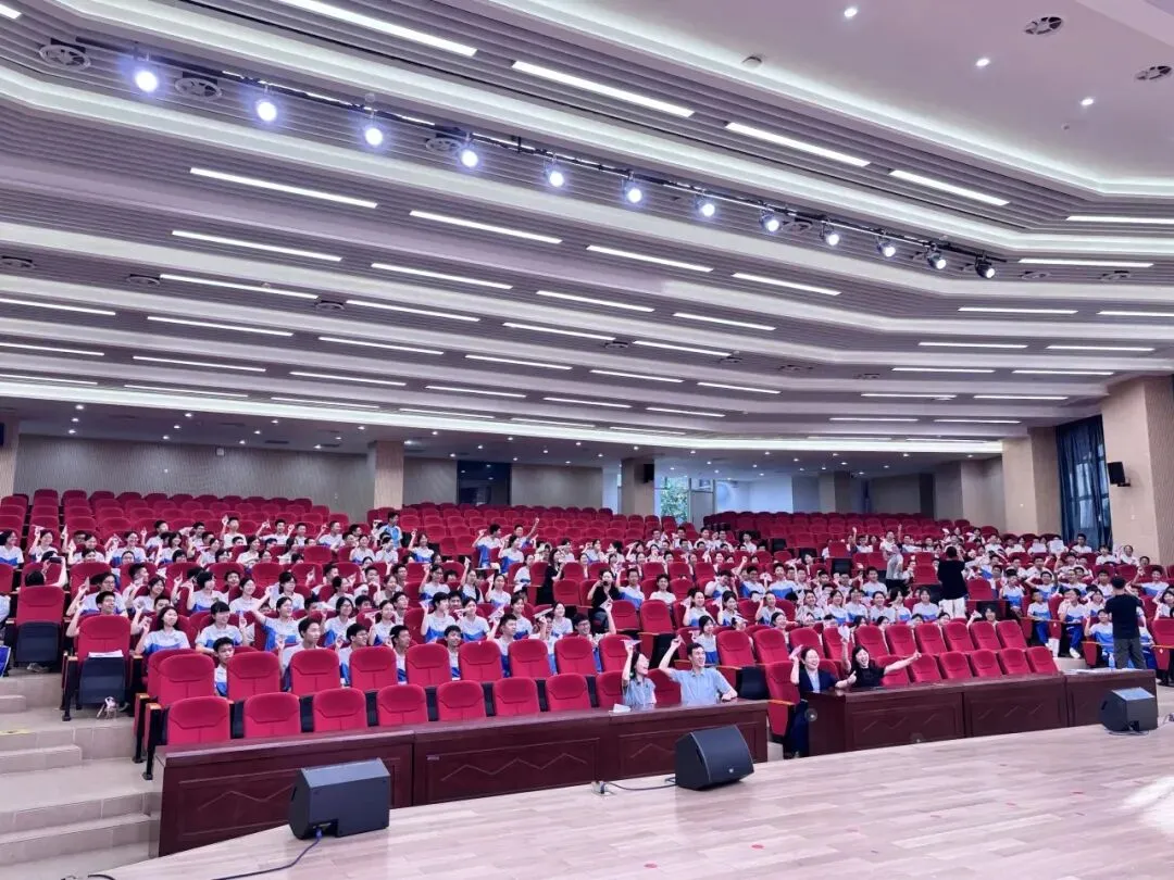 心向阳光,从容中考 | 2026年佛山市“阳光护航 蓄力前行”助力中高考心理健康专题讲座进校园-第33张图片-四季读书网