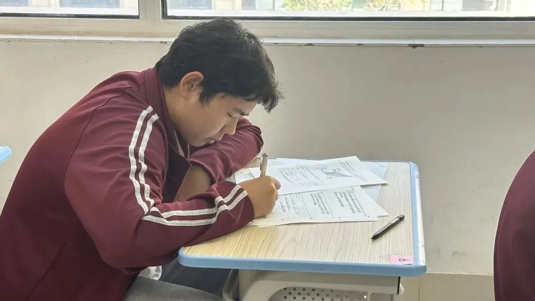 【高一级部】以模拟砺精兵,以实战备学考--高一级部学业水平-第4张图片-四季读书网