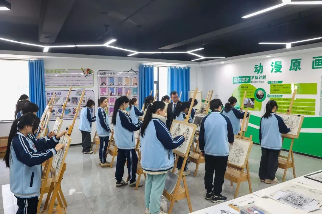中考400分就认命?别急!最后10个免试班名额,提前锁定热门技术-第12张图片-四季读书网 中考400分就认命?别急!最后10个免试班名额,提前锁定热门技术-第12张图片-四季读书网