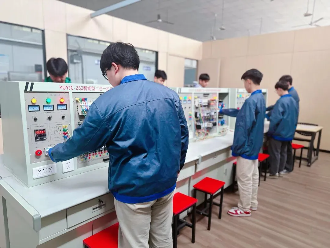 中考招生|常州航空技工学校2026年招生简章-第76张图片-四季读书网 中考招生|常州航空技工学校2026年招生简章-第76张图片-四季读书网