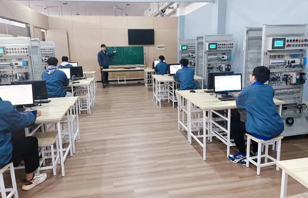中考招生|常州航空技工学校2026年招生简章-第117张图片-四季读书网 中考招生|常州航空技工学校2026年招生简章-第117张图片-四季读书网