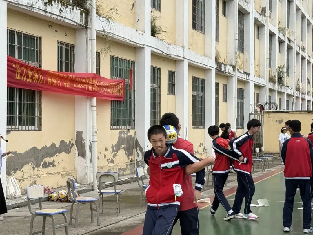 荔城区中考心理减压团辅活动走进多校-第26张图片-四季读书网 荔城区中考心理减压团辅活动走进多校-第26张图片-四季读书网