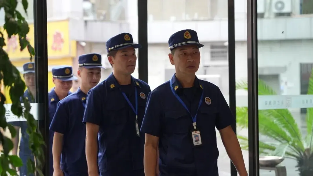 护航高中考 |考前大排查!给涉考点位 “全面安检”~-第15张图片-四季读书网 护航高中考 |考前大排查!给涉考点位 “全面安检”~-第15张图片-四季读书网