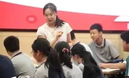 武昌区初中道法学科“教学评一体化”之试卷讲评课研究活动在我校举行-第2张图片-四季读书网 武昌区初中道法学科“教学评一体化”之试卷讲评课研究活动在我校举行-第2张图片-四季读书网