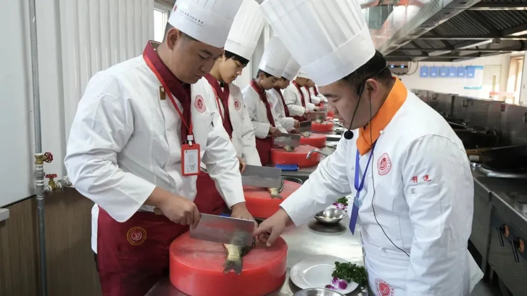 中考前路迷茫 选职校不踩坑 | 神木大乌烹饪技工学校实地择校指南-第9张图片-四季读书网