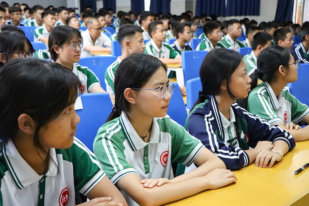 迎战中考 全力冲刺—— 开远行知学校初三心理辅导专题讲座-第8张图片-四季读书网 迎战中考 全力冲刺—— 开远行知学校初三心理辅导专题讲座-第8张图片-四季读书网