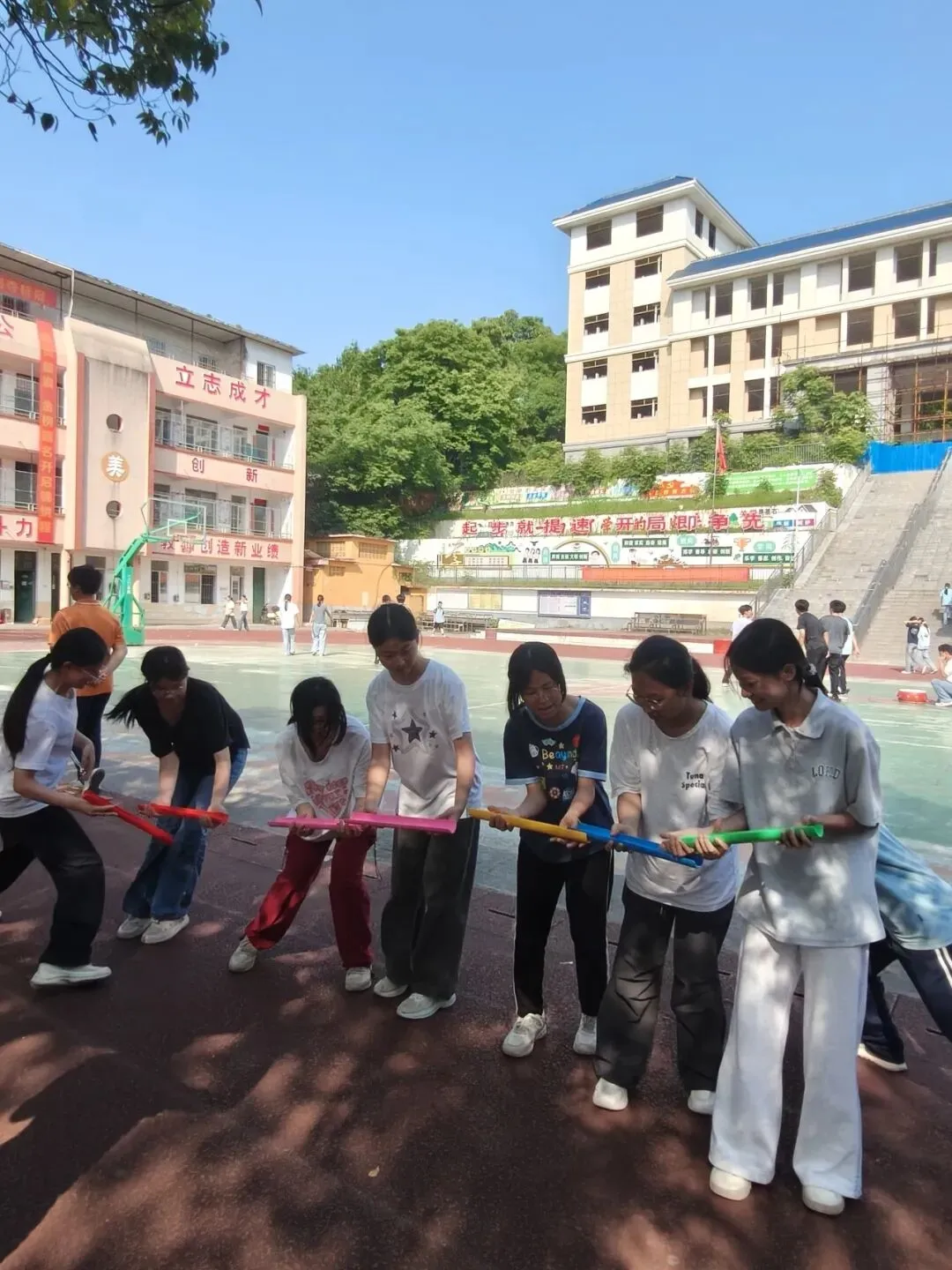 减压赋能迎中考!全州县第五初级中学趣味运动会暖心开跑-第21张图片-四季读书网 减压赋能迎中考!全州县第五初级中学趣味运动会暖心开跑-第21张图片-四季读书网