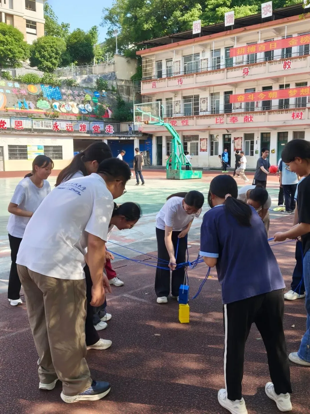 减压赋能迎中考!全州县第五初级中学趣味运动会暖心开跑-第23张图片-四季读书网 减压赋能迎中考!全州县第五初级中学趣味运动会暖心开跑-第23张图片-四季读书网