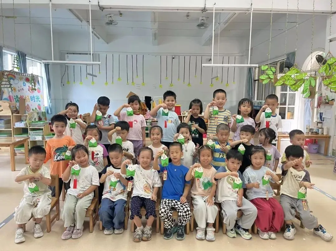 【校园联动】小小萌娃送祝福 暖心鼓劲迎中考 ——麻涌镇中心幼儿园走进“麻涌镇古梅第一中学”社区联动活动-第11张图片-四季读书网