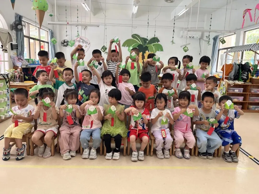 【校园联动】小小萌娃送祝福 暖心鼓劲迎中考 ——麻涌镇中心幼儿园走进“麻涌镇古梅第一中学”社区联动活动-第20张图片-四季读书网