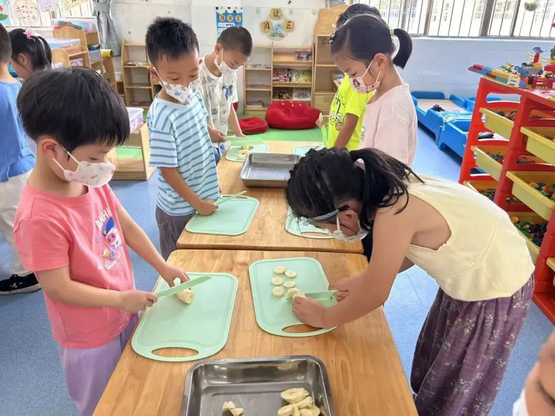 【校园联动】小小萌娃送祝福 暖心鼓劲迎中考 ——麻涌镇中心幼儿园走进“麻涌镇古梅第一中学”社区联动活动-第26张图片-四季读书网