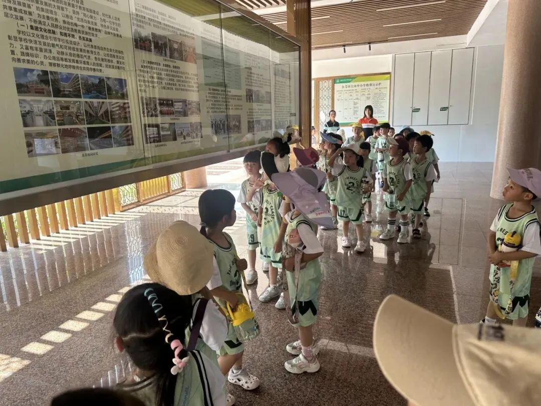 【校园联动】小小萌娃送祝福 暖心鼓劲迎中考 ——麻涌镇中心幼儿园走进“麻涌镇古梅第一中学”社区联动活动-第44张图片-四季读书网