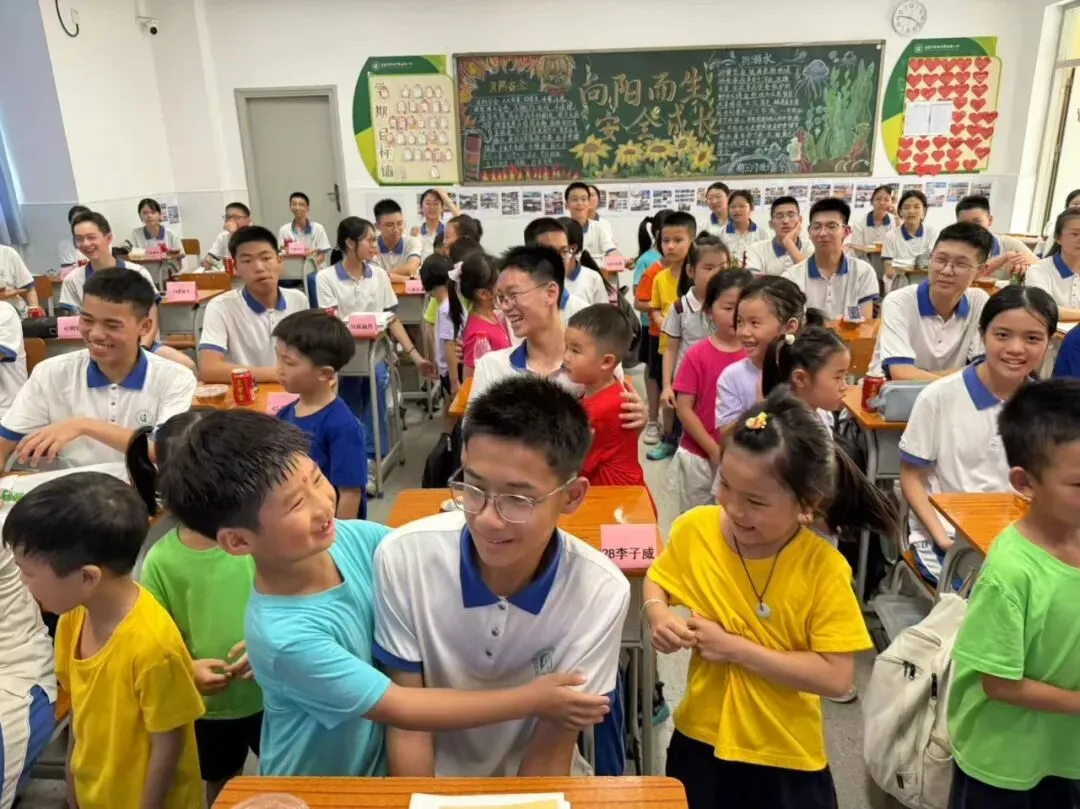 【校园联动】小小萌娃送祝福 暖心鼓劲迎中考 ——麻涌镇中心幼儿园走进“麻涌镇古梅第一中学”社区联动活动-第51张图片-四季读书网