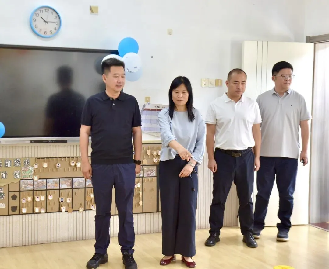 童心庆六一 鼓劲战中考 | 皇塘镇党委政府开展“六一”儿童节暨前走访慰问-第14张图片-四季读书网 童心庆六一 鼓劲战中考 | 皇塘镇党委政府开展“六一”儿童节暨前走访慰问-第14张图片-四季读书网
