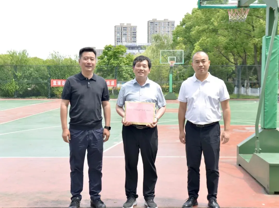 童心庆六一 鼓劲战中考 | 皇塘镇党委政府开展“六一”儿童节暨前走访慰问-第17张图片-四季读书网 童心庆六一 鼓劲战中考 | 皇塘镇党委政府开展“六一”儿童节暨前走访慰问-第17张图片-四季读书网