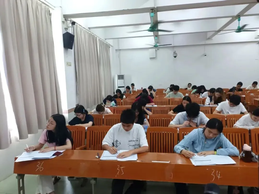 2026年上半年四六级模拟考总结回顾-第30张图片-四季读书网