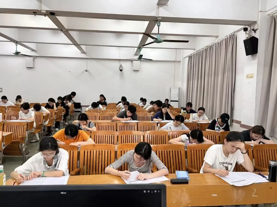 2026年上半年四六级模拟考总结回顾-第38张图片-四季读书网