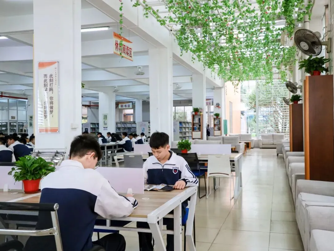中考志愿填报 | 选择顺德文德学校,赢在高中新起点-第4张图片-四季读书网 中考志愿填报 | 选择顺德文德学校,赢在高中新起点-第4张图片-四季读书网