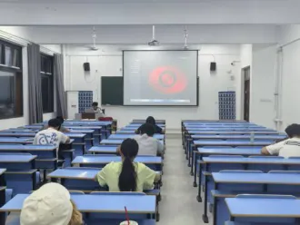 “以模砺知,逐梦英途”|英语四六级模拟考试圆满结束-第4张图片-四季读书网 “以模砺知,逐梦英途”|英语四六级模拟考试圆满结束-第4张图片-四季读书网