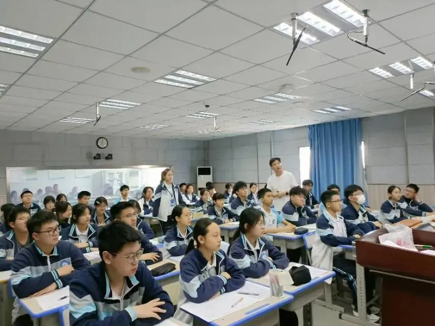 直击实验考点 合力中考攻坚-第10张图片-四季读书网