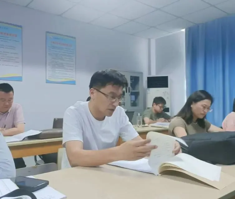 直击实验考点 合力中考攻坚-第13张图片-四季读书网