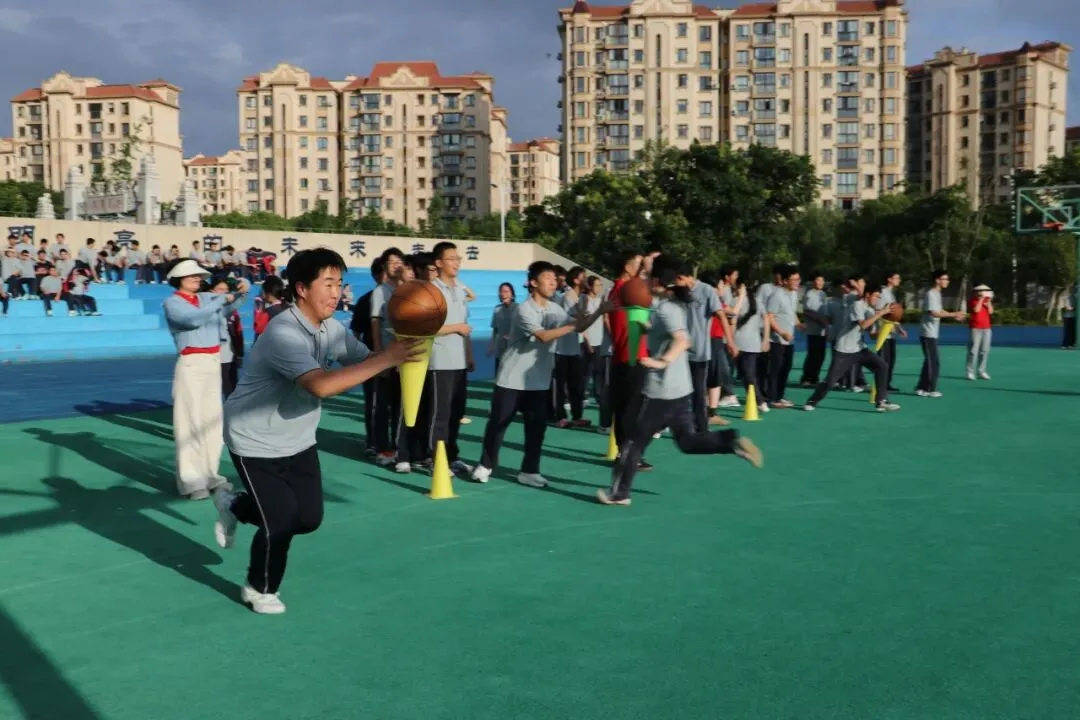 童真不落幕,中考再冲刺 | 塔山中学初三考前心理体育游园会圆满举行-第66张图片-四季读书网 童真不落幕,中考再冲刺 | 塔山中学初三考前心理体育游园会圆满举行-第66张图片-四季读书网