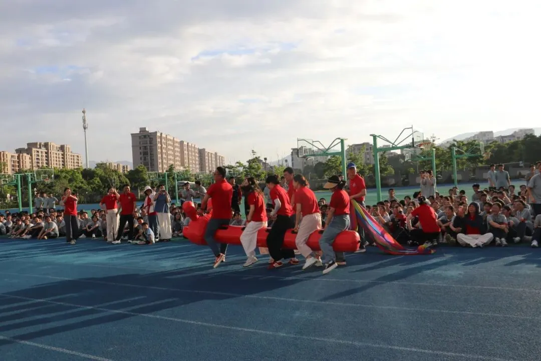 童真不落幕,中考再冲刺 | 塔山中学初三考前心理体育游园会圆满举行-第100张图片-四季读书网 童真不落幕,中考再冲刺 | 塔山中学初三考前心理体育游园会圆满举行-第100张图片-四季读书网