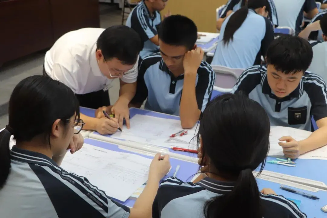 聚力研思促备考 精准施策迎中考——青秀区2026年初中数学学科基于核心素养“教学评一致性”(五月)主题教研活动-第11张图片-四季读书网