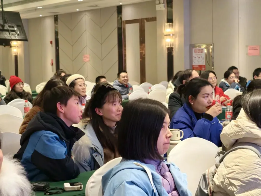 清华大学出版社重磅公益讲座!谭嘉慧:《中考作文抢分攻略》-第12张图片-四季读书网 清华大学出版社重磅公益讲座!谭嘉慧:《中考作文抢分攻略》-第12张图片-四季读书网