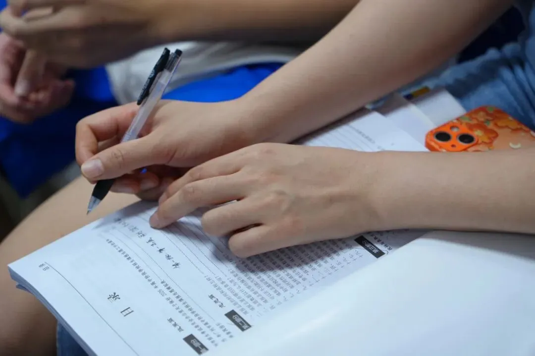 精准填报,为梦护航|花广金狮学校九年级中考志愿填报专题家长会圆满落幕!-第17张图片-四季读书网